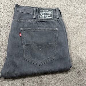 Levi's Men's Charcoal Straight Jeans